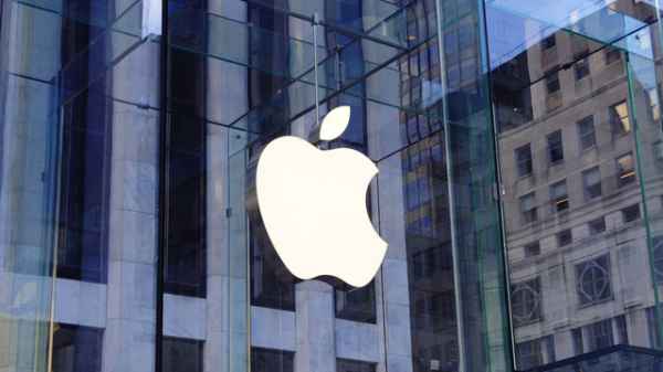 Apple уступила звание самой дорогой компании, сильно отстав от нового лидера