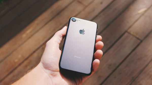 Apple готова выплатить $500 млн за намеренное замедление старых iPhone