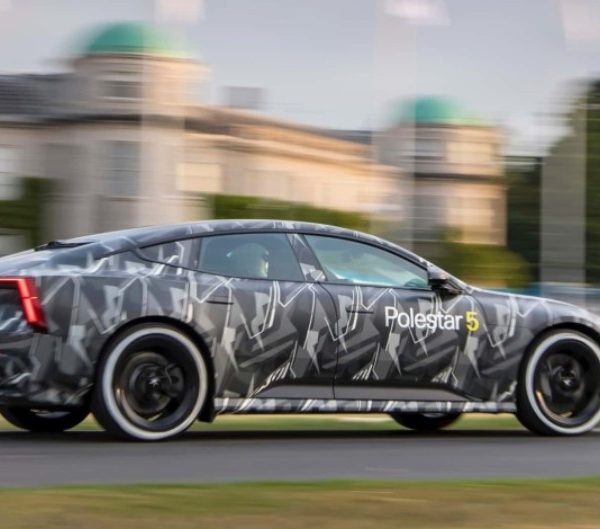 Polestar 5 дебютирует на Фестивале скорости в Гудвуде