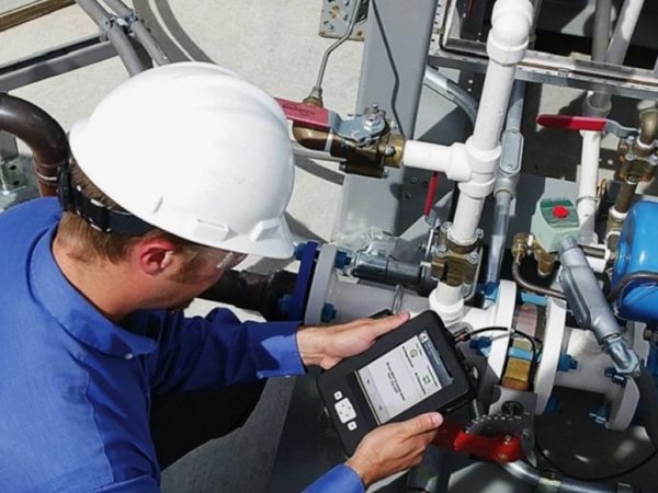 Обслуживание инженерных систем в офисных зданиях: почему одной разовой наладки мало